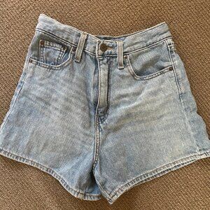 Levi's High loose shorts